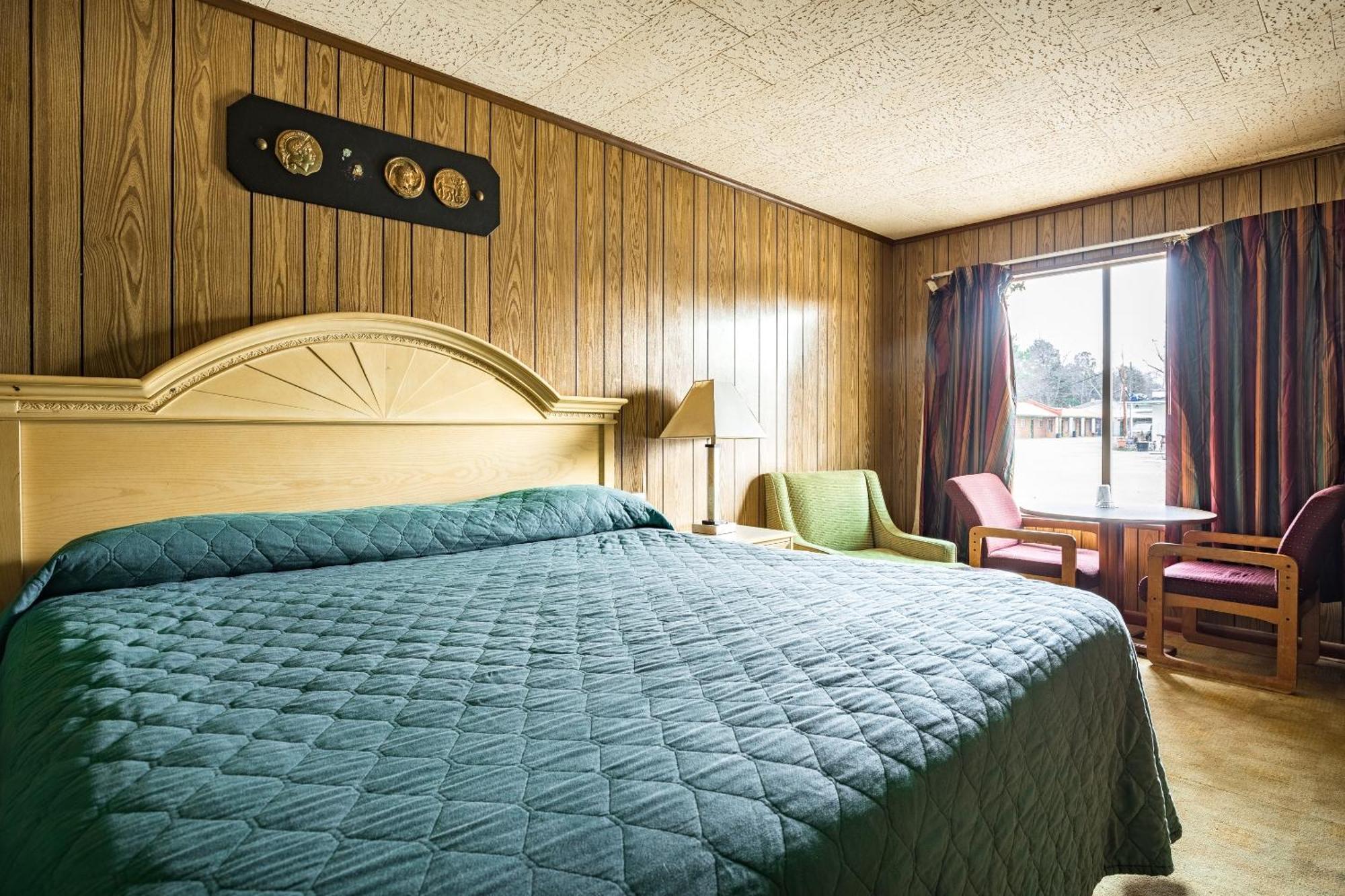 Oyo Hotel Holly Springs Ms Exterior photo